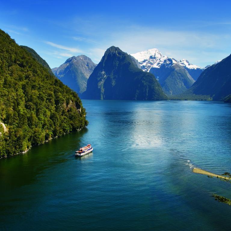 Milford Sound Scenic Cruise - Discover this spectacular world-renowned natural wonder with towering peaks, cascading waterfalls and amazing wildlife.